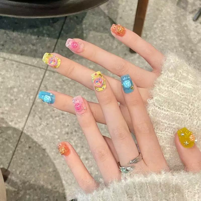Art Craft Resin - 100 mini-breloques en résine colorées en