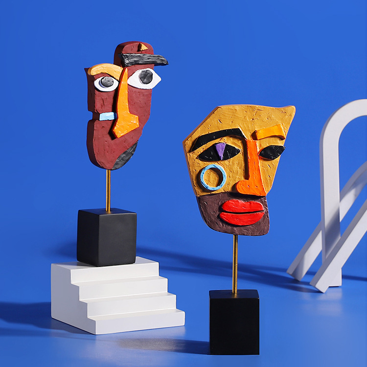 Statue torsadée colorée avec v - Art Craft Cafe avis et prix